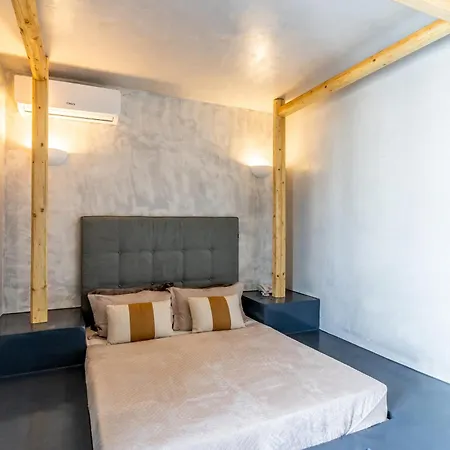 Abrazo Villa *